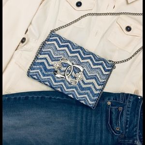 Unbelievably chic Zip Zag envelope cocktail bag!